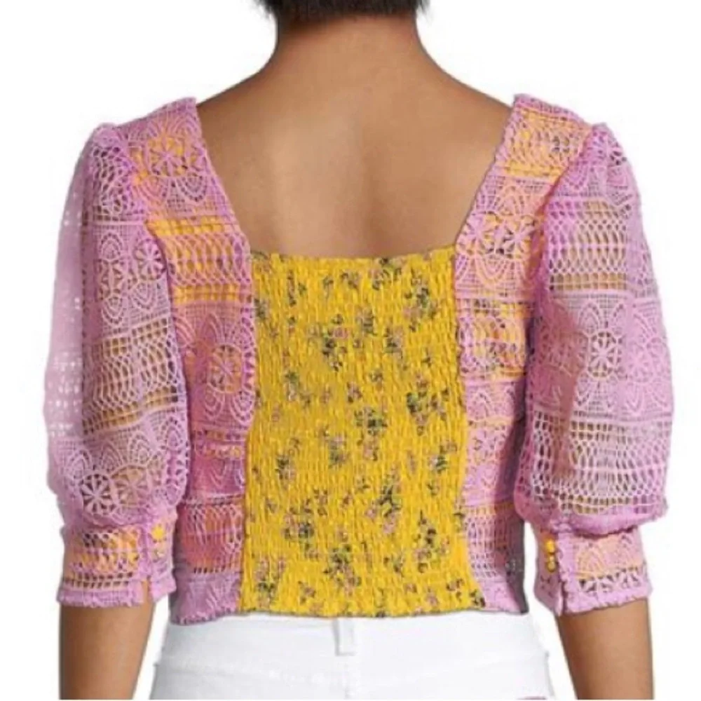 Lea & Viola overlay puff sleeve cropped top.